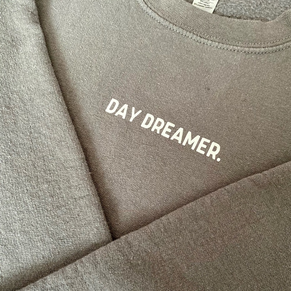 Gildan daydreamer crewneck sweatshirt